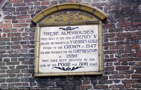 Photo of Poole, St George's Almshouses 2004