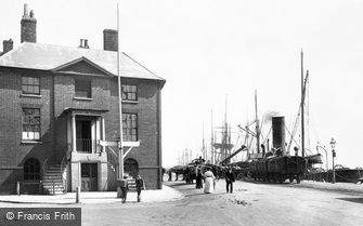 Poole, the Custom House 1904