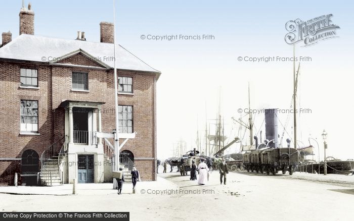 Photo of Poole, The Custom House 1904