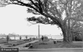 Poole, the Park and War Memorial 1931