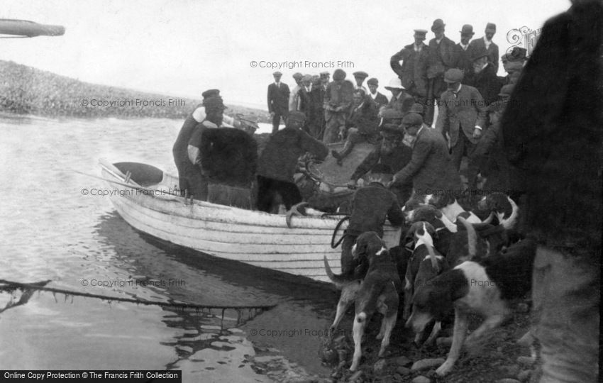 Porlock Weir, Landing the Fish 1907
