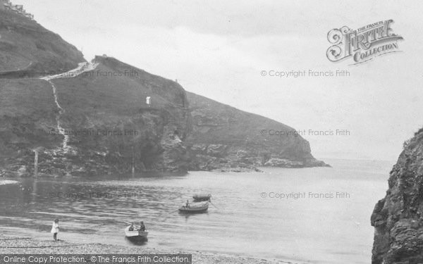 Photo of Port Gaverne, Boats Coming Ashore 1906