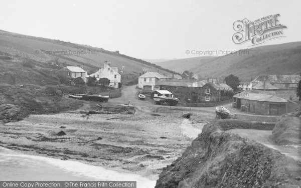 Photo of Port Gaverne, Harbour 1935