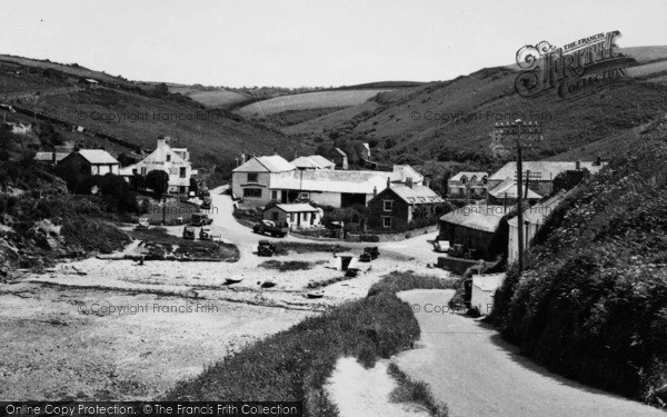 Photo of Port Gaverne, The Village c.1955