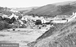 The Village c.1960, Port Gaverne