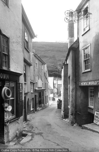Photo of Port Isaac, A Narrow Street 1938
