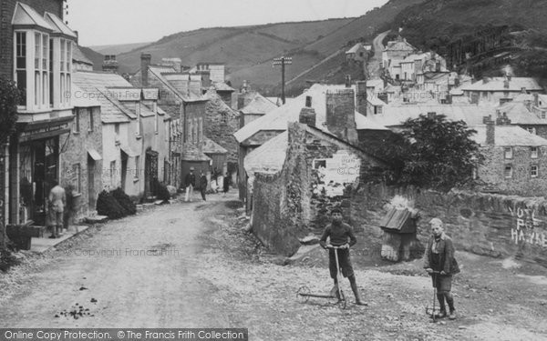 Photo of Port Isaac, Boys In The Village 1925