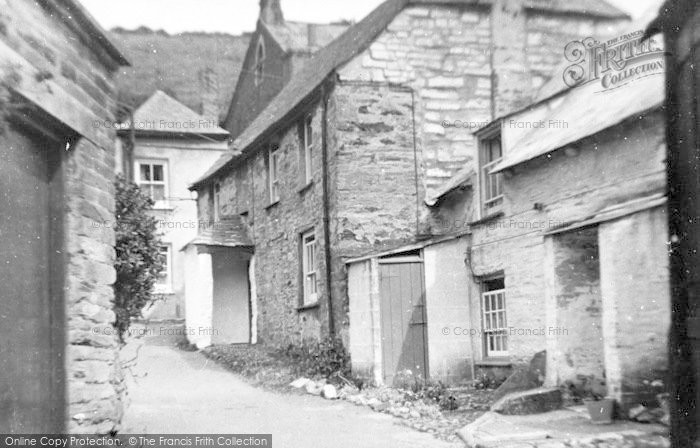 Photo of Port Isaac, Chapel Street c.1960