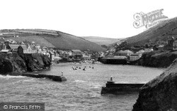 The Harbour c.1955, Port Isaac