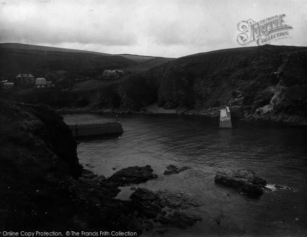 Photo of Port Isaac, The Harbour Entrance 1938