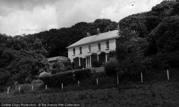 Photo of Port Isaac, Treharrock Manor Hotel c.1955