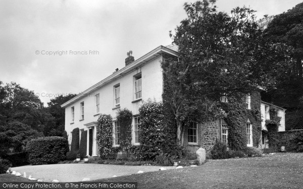 Photo of Port Isaac, Treharrock Manor Hotel c.1955