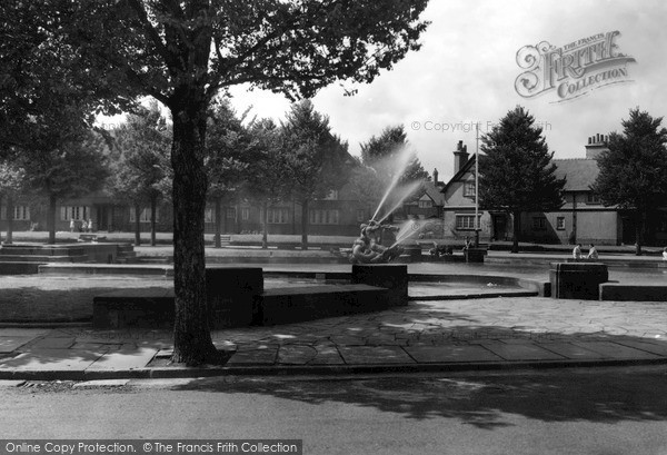 Photo of Port Sunlight, Gardens And Fountains c.1955