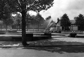 Gardens And Fountains c.1955, Port Sunlight