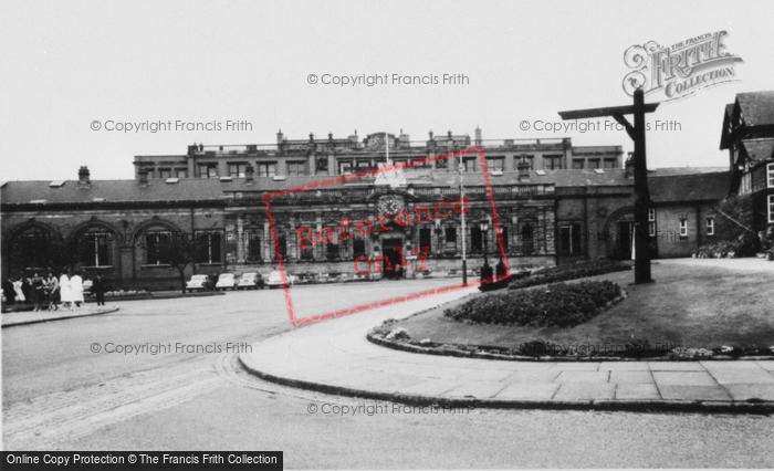 Photo of Port Sunlight, Lever House c.1960