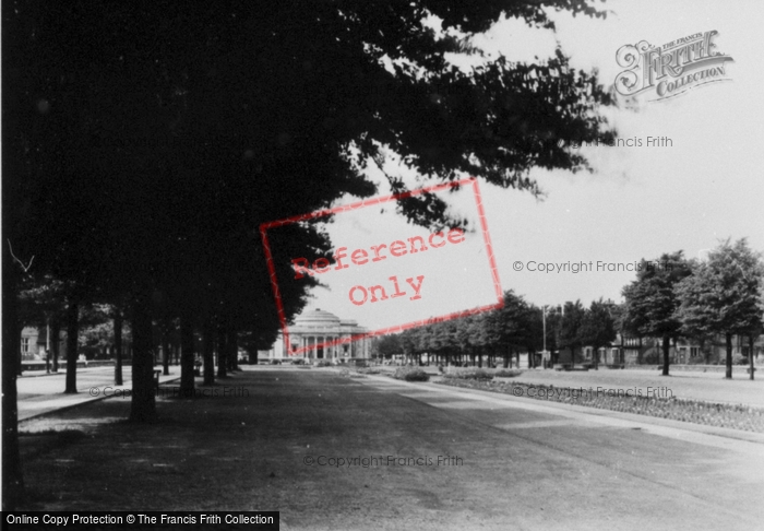 Photo of Port Sunlight, Queen Marys Drive c.1955