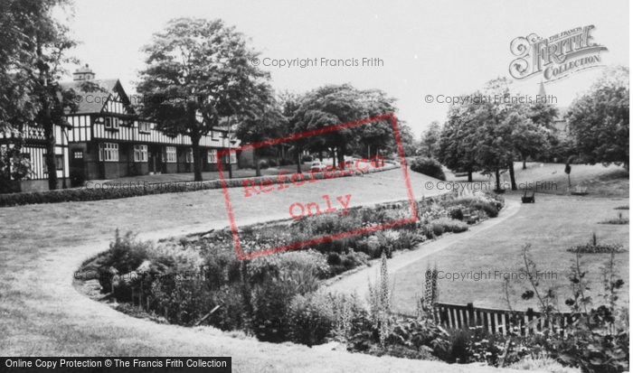 Photo of Port Sunlight, The Dell And Park Road c.1960