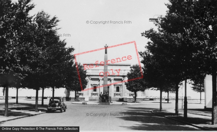 Photo of Port Sunlight, War Memorial c.1955