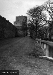 Castle c.1960, Portchester