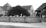 Portchester, St Mary's Church c1960
