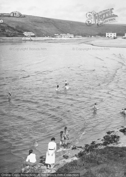 Photo of Porth, People At The Bay 1936