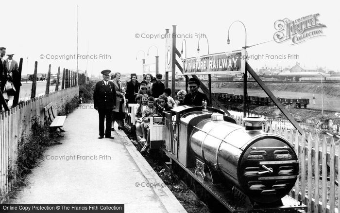 Photo of Porthcawl, Miniature Railway 1938