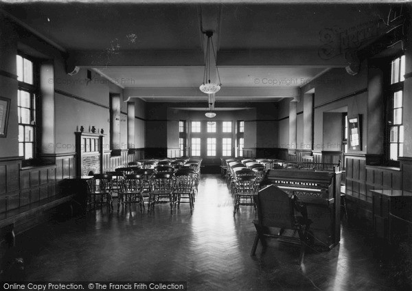 Photo of Porthcawl, The Assembly Hall, The Rest c.1936