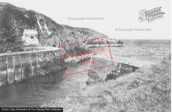 Photo of Porthgain, Harbour c.1960