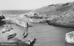 The Harbour c.1960, Porthgain