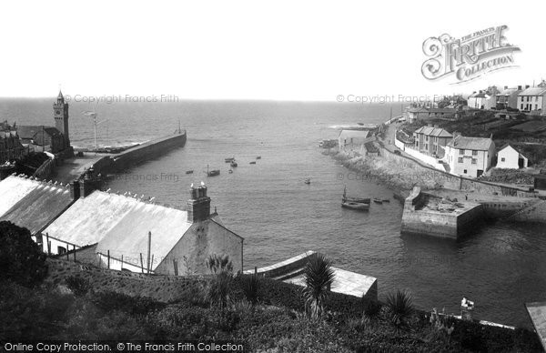 Photo of Porthleven, The Harbour And Look Out 1935