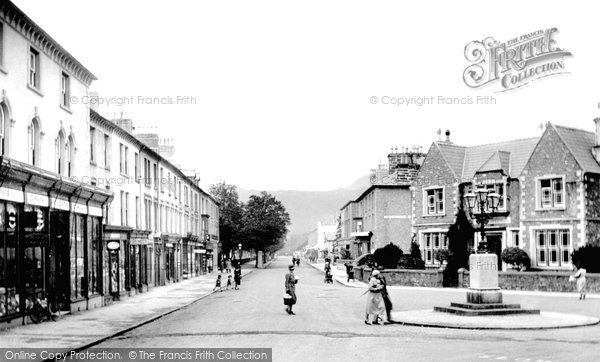 Photo of Porthmadog, High Street 1931