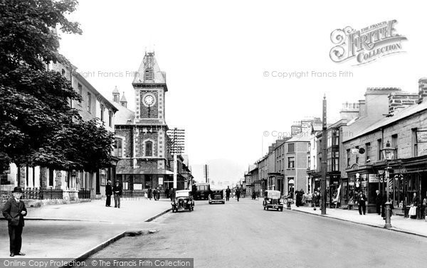 Photo of Porthmadog, High Street 1933