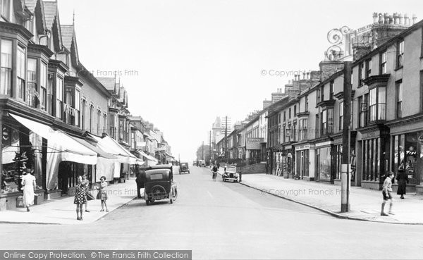 Photo of Porthmadog, High Street 1933