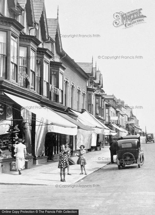 Photo of Porthmadog, High Street 1933