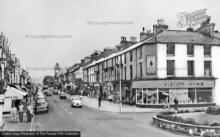 Photo of Porthmadog, High Street c.1960
