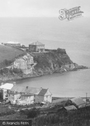 Houses On The Cliff Edge 1930, Portmellon