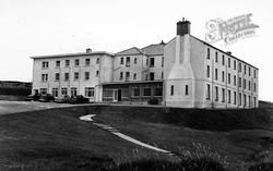 Hotel c.1955, Portnablagh