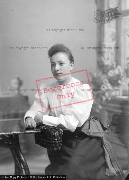 Photo of Portraiture, Miss Howes, Osborne Brewery Yeovil 1895
