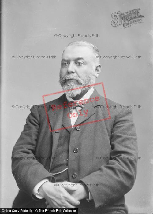 Photo of Portraiture, Mr Andrews, Cockspur Street Charing Cross, London 1895
