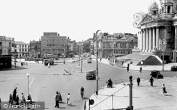 Portsmouth, Guildhall Square c1960
