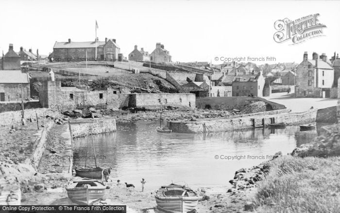 Photo of Portsoy, Old Harbour c.1935