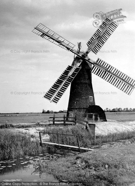 Photo of Potter Heigham, The Windmill c.1926