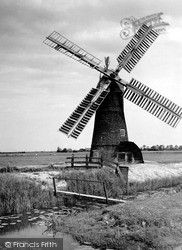 The Windmill c.1926, Potter Heigham