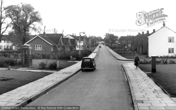Photo of Potter Street, Carters Mead c.1960