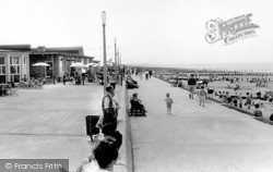 Central Beach c.1960, Prestatyn