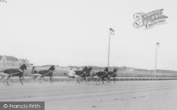 Pony Trotting Racing c.1965, Prestatyn