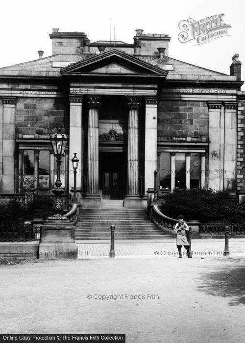 Photo of Preston, Harris Institute 1903