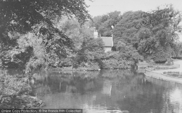 Photo of Preston, Moor Park, The Pond c.1960