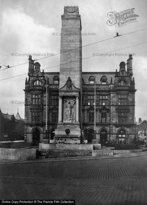 Photo of Preston, The War Memorial 1926