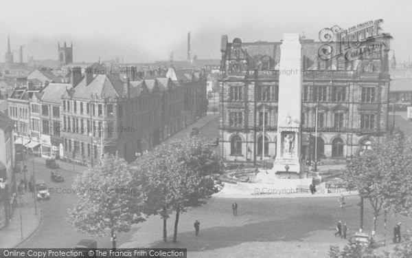 Photo of Preston, The War Memorial c.1955